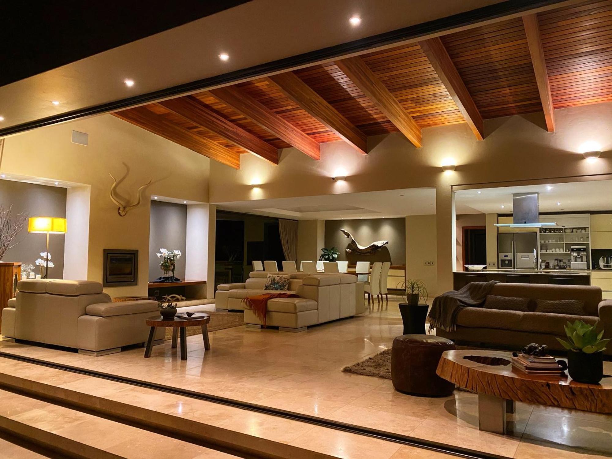 Umvangati House Hoedspruit Exteriör bild